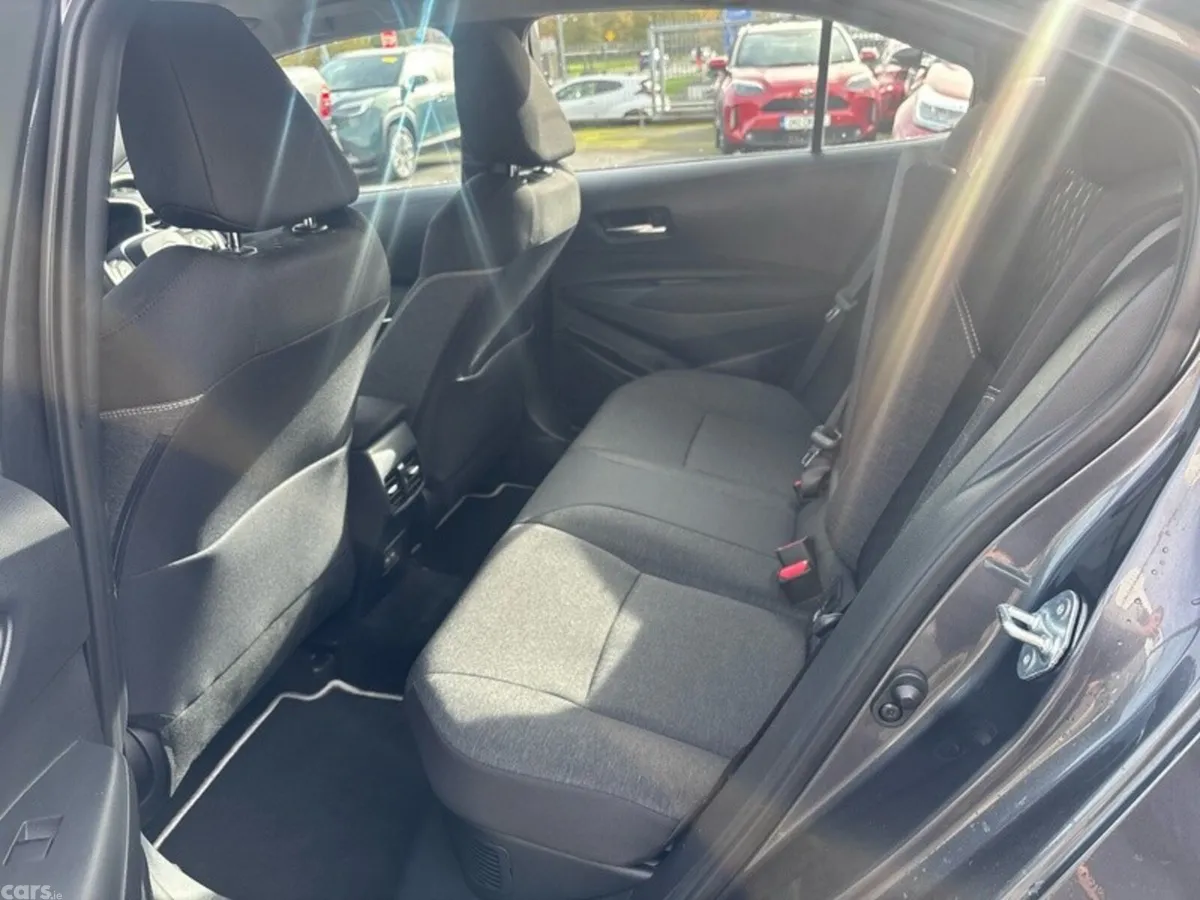 Toyota Corolla Saloon, Petrol Hybrid, 2025, Grey