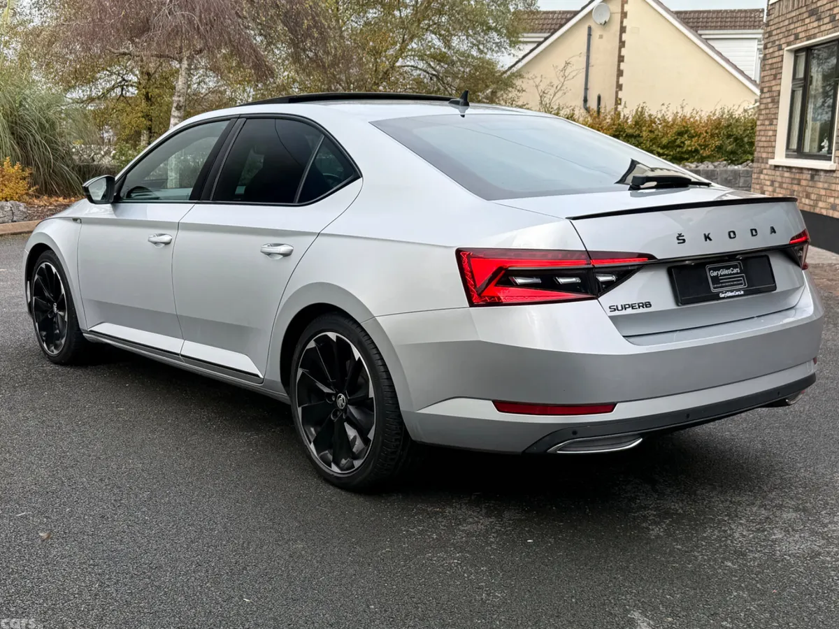 Skoda Superb Saloon, Diesel, 2024, Grey