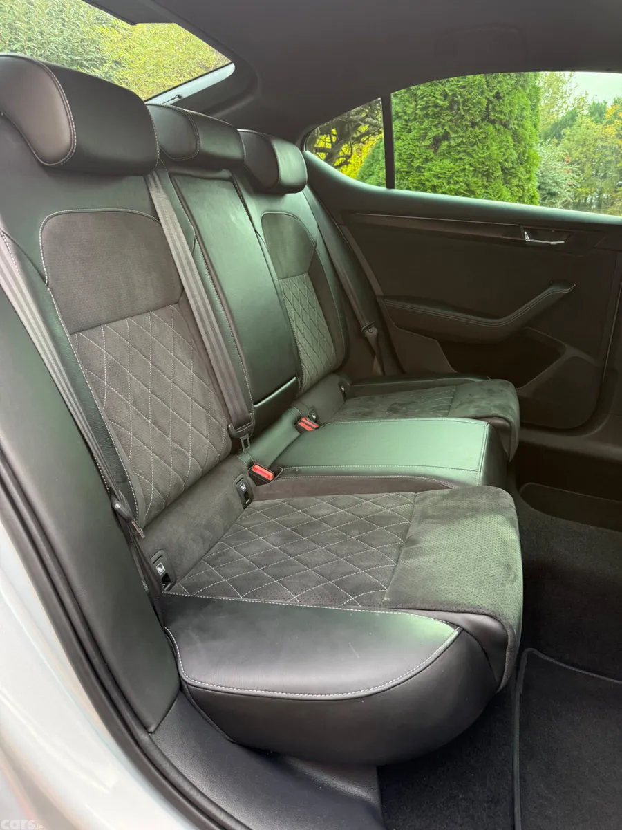 Skoda Superb Saloon, Diesel, 2024, Grey