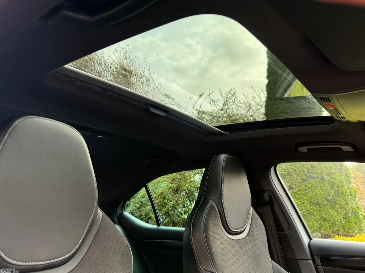 Skoda Superb Saloon, Diesel, 2024, Grey