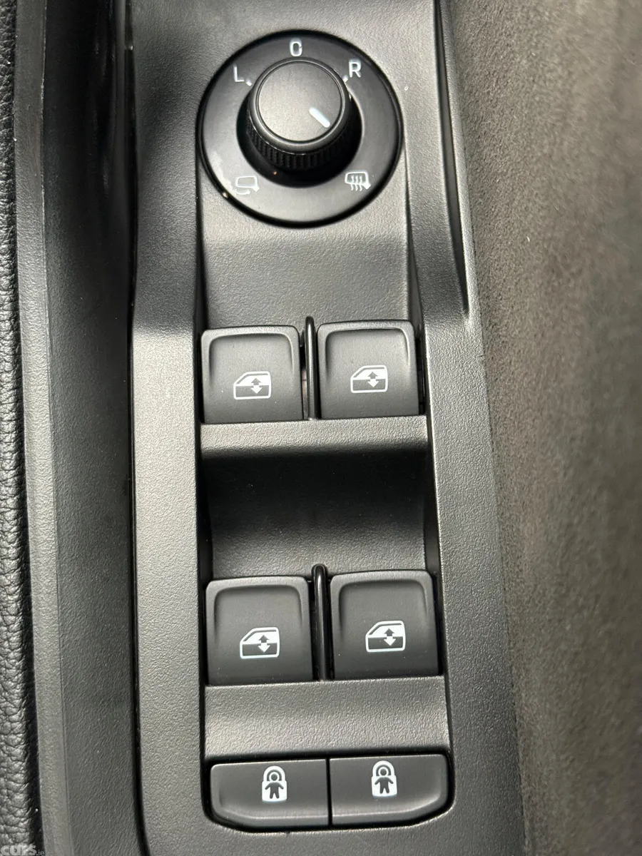 Skoda Superb Saloon, Diesel, 2024, Grey