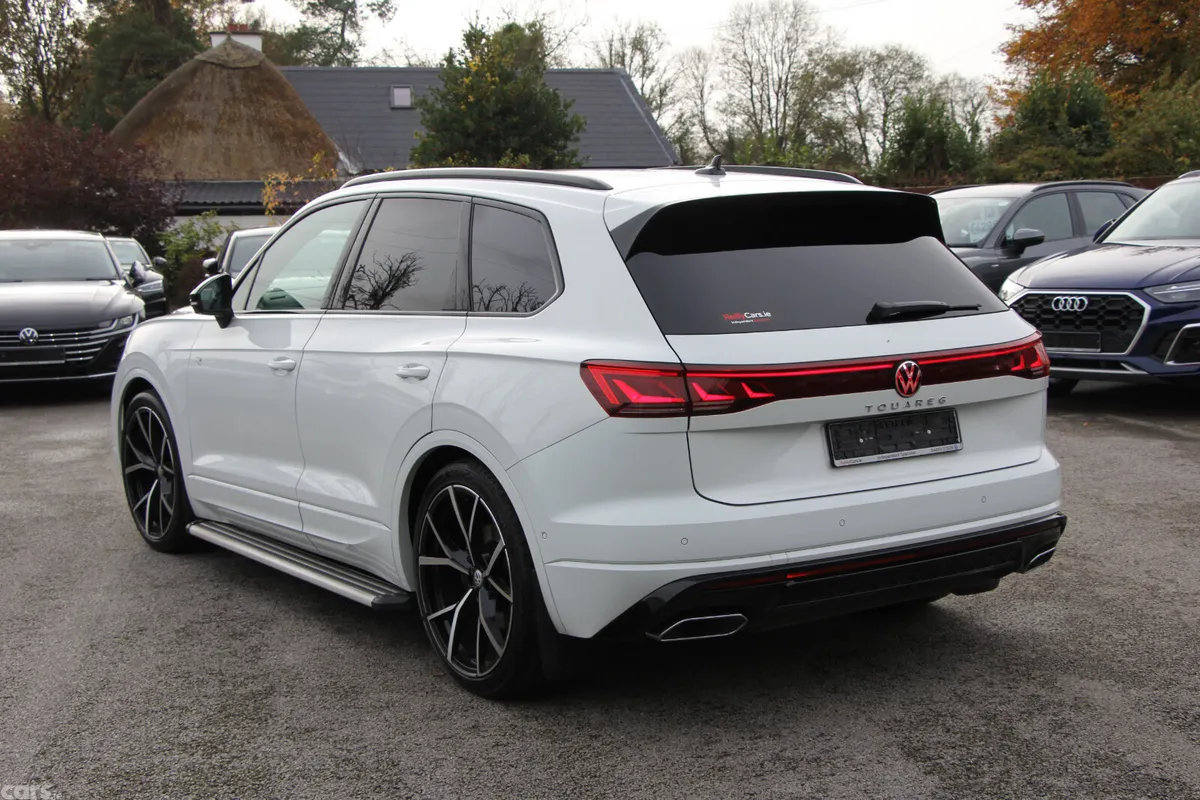 Volkswagen Touareg SUV, Diesel, 2024, White