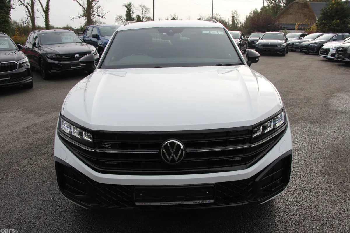 Volkswagen Touareg SUV, Diesel, 2024, White