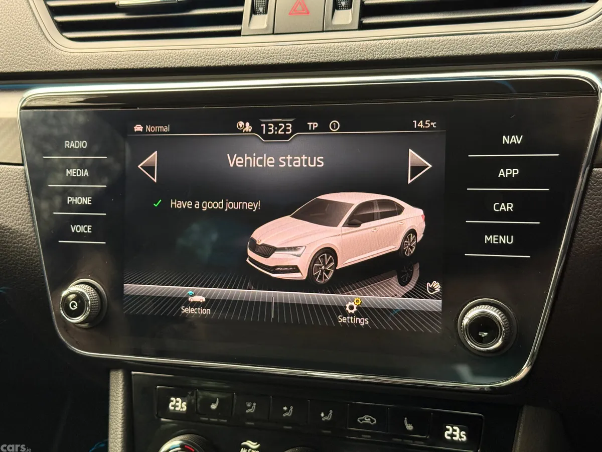 Skoda Superb Saloon, Diesel, 2024, Grey