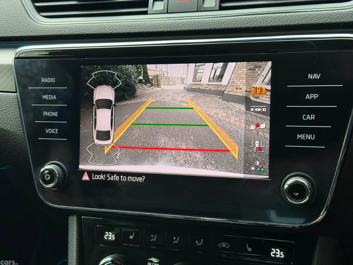 Skoda Superb Saloon, Diesel, 2024, Grey