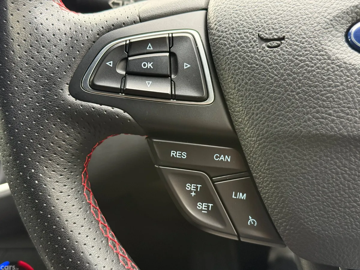 Ford Focus Hatchback, Diesel, 2018, Blue