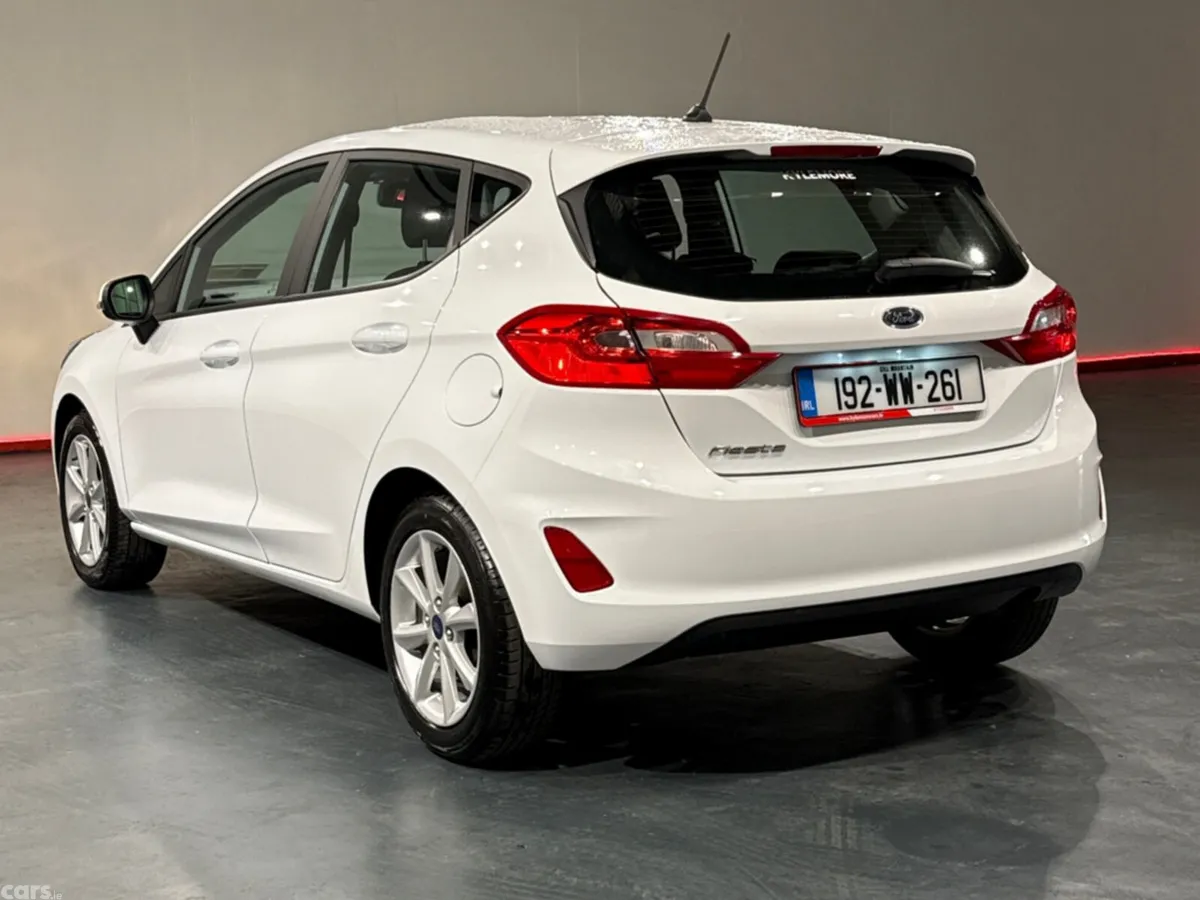 Ford Fiesta Hatchback, Petrol, 2019, White