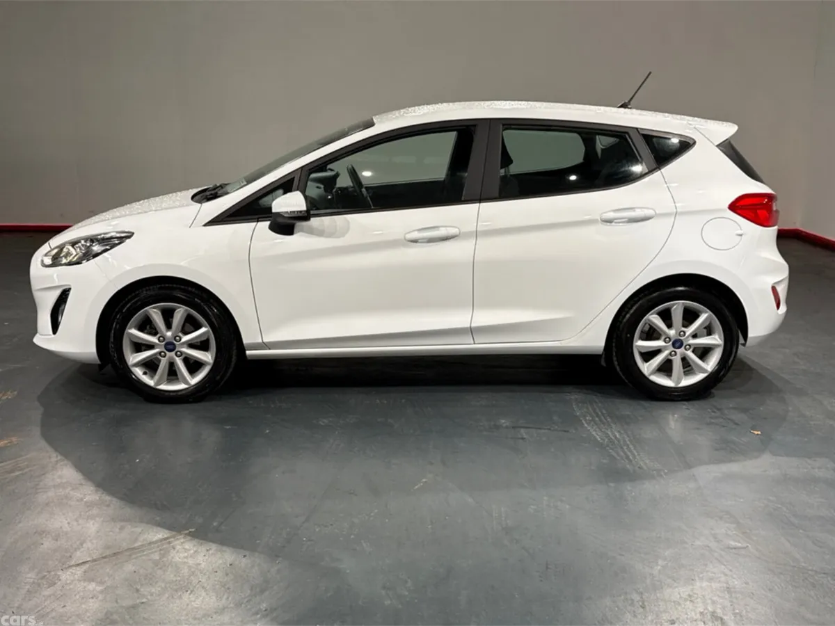 Ford Fiesta Hatchback, Petrol, 2019, White