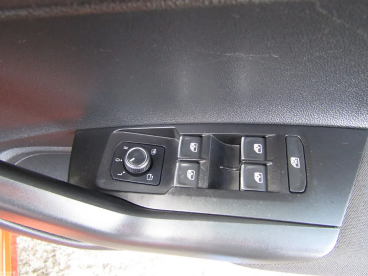 Volkswagen Polo Hatchback, Petrol, 2019, Orange