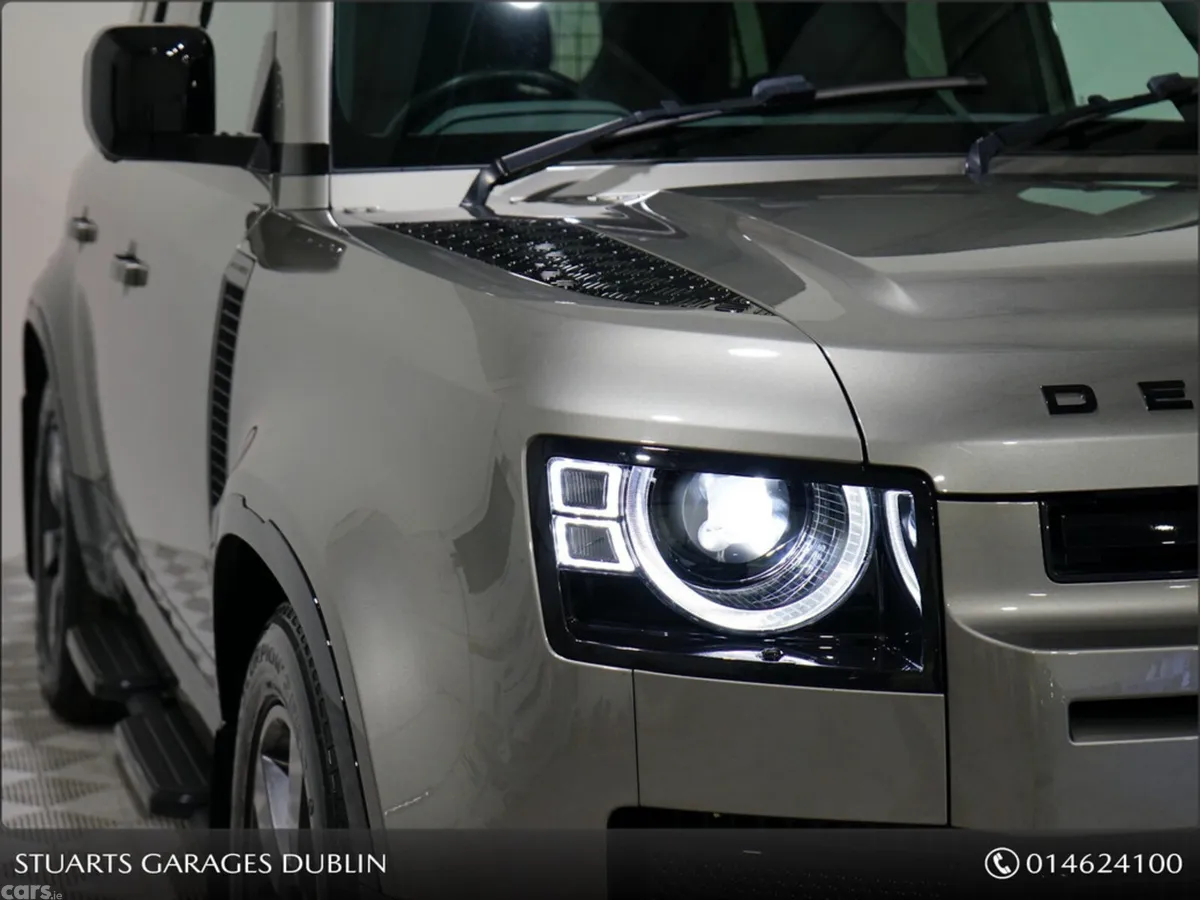 Land Rover Defender Estate, Petrol Plug-in Hybrid, 2023, Grey