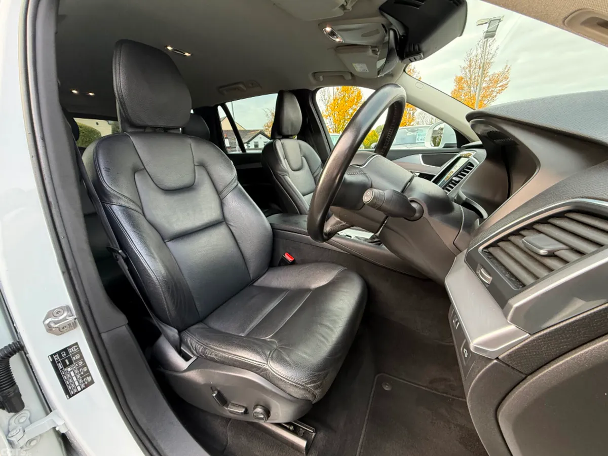 Volvo XC90 MPV, Diesel, 2019, White