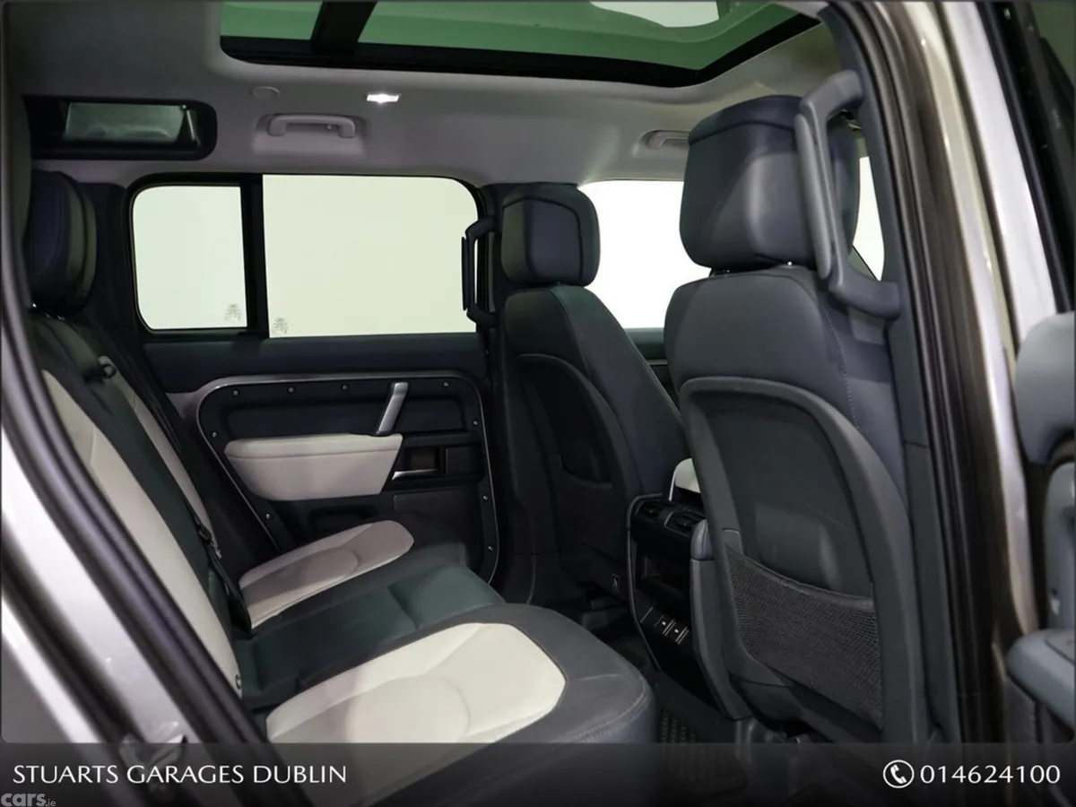 Land Rover Defender Estate, Petrol Plug-in Hybrid, 2023, Grey