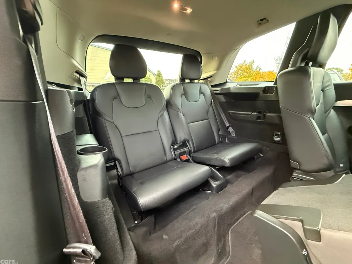 Volvo XC90 MPV, Diesel, 2019, White