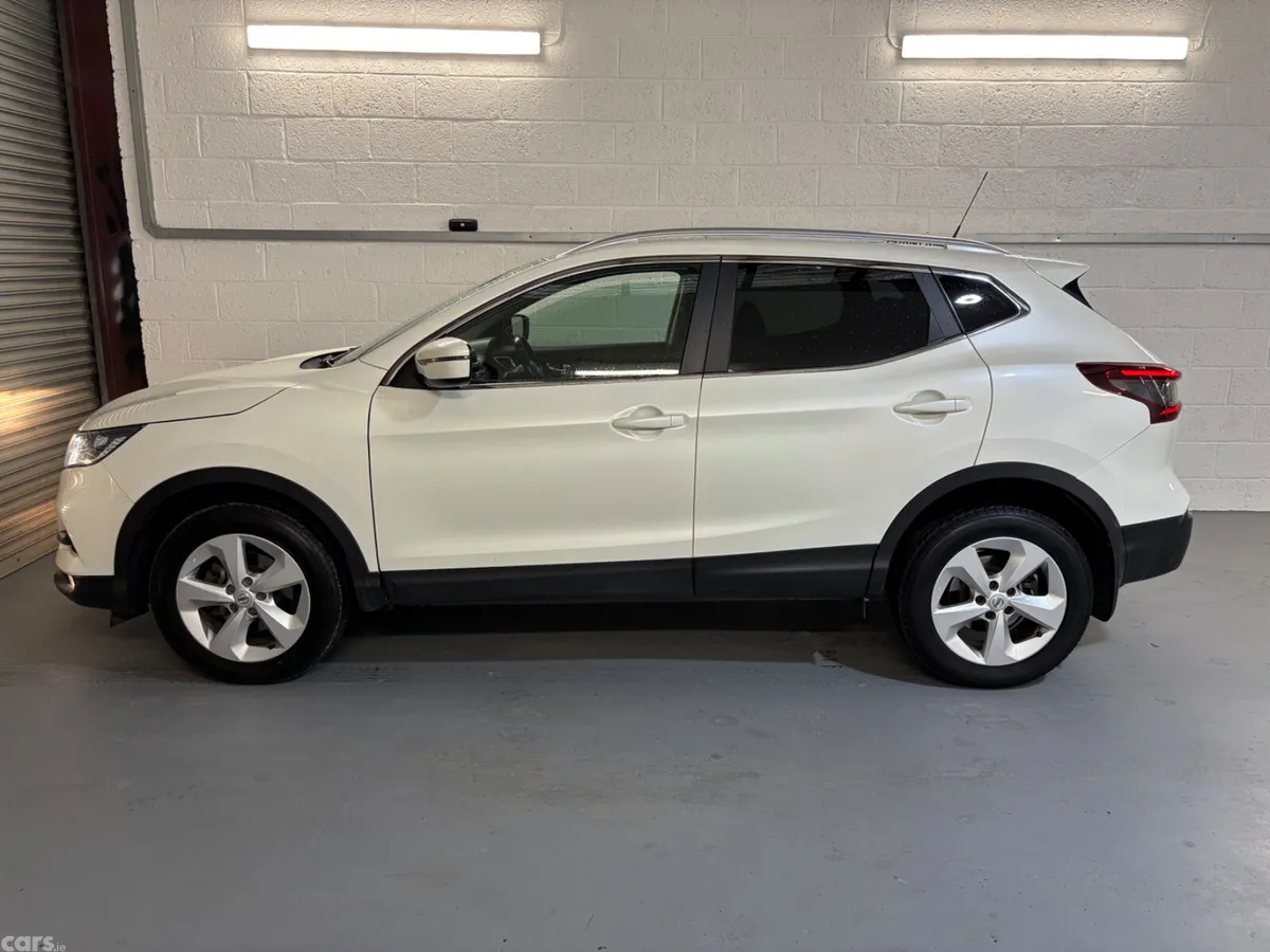 Nissan Qashqai MPV, Diesel, 2020, White