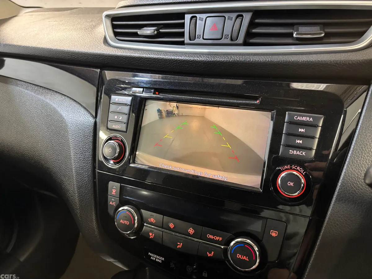 Nissan Qashqai MPV, Diesel, 2020, White