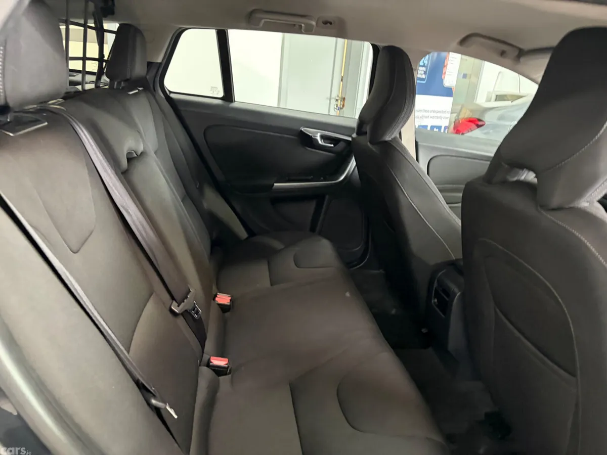 Volvo V60 Estate, Diesel, 2015, Grey