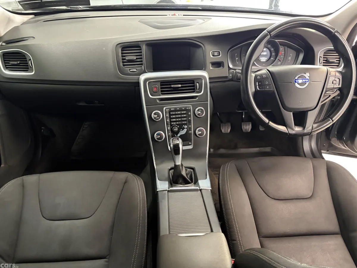 Volvo V60 Estate, Diesel, 2015, Grey