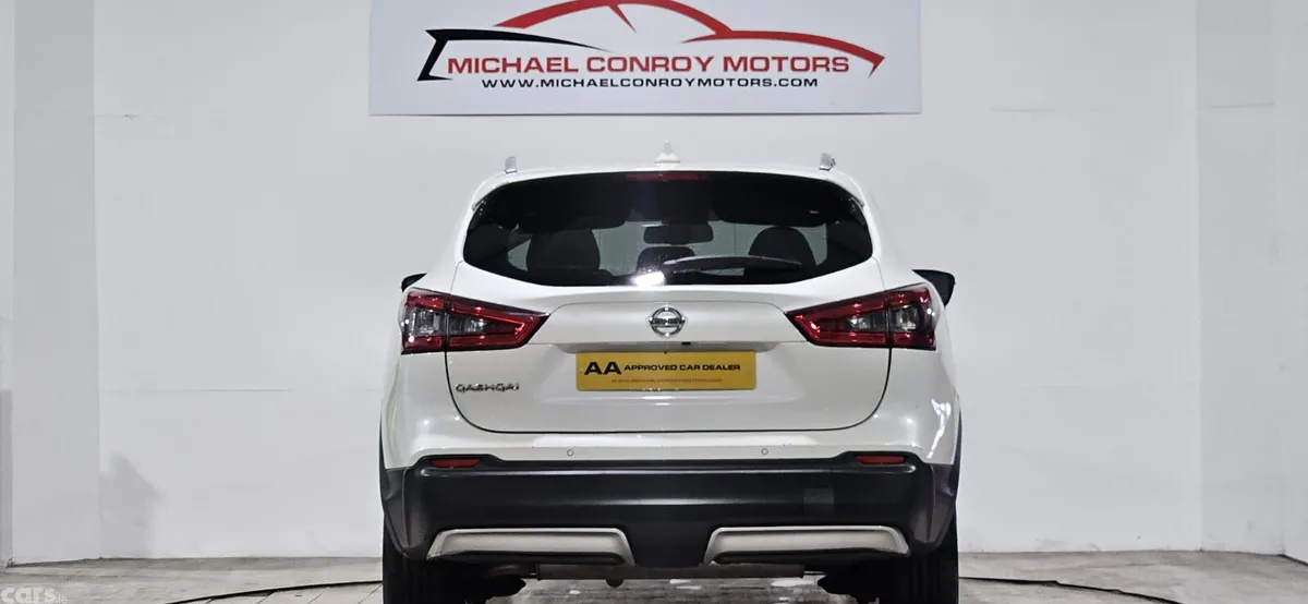 Nissan Qashqai SUV, Diesel, 2017, White