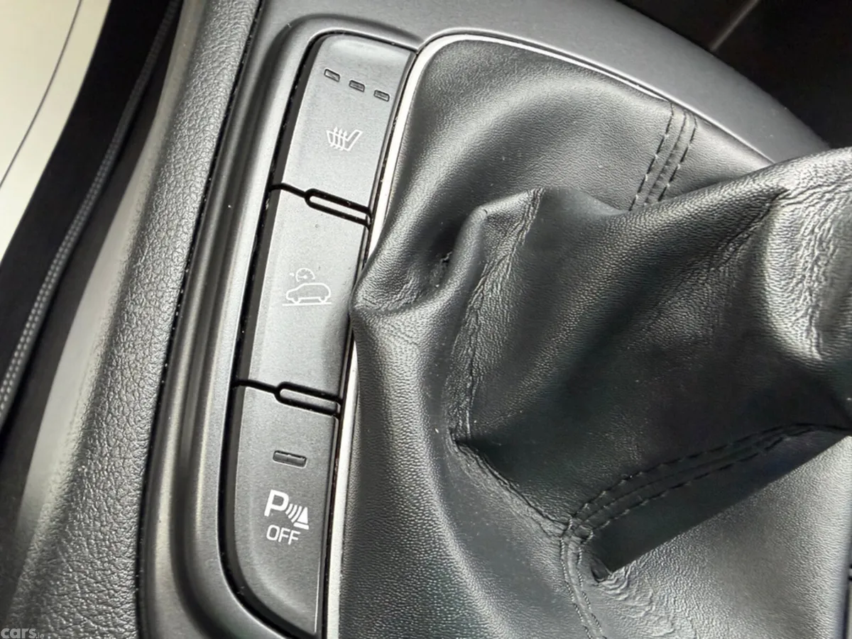 Hyundai KONA SUV, Petrol, 2018, Grey
