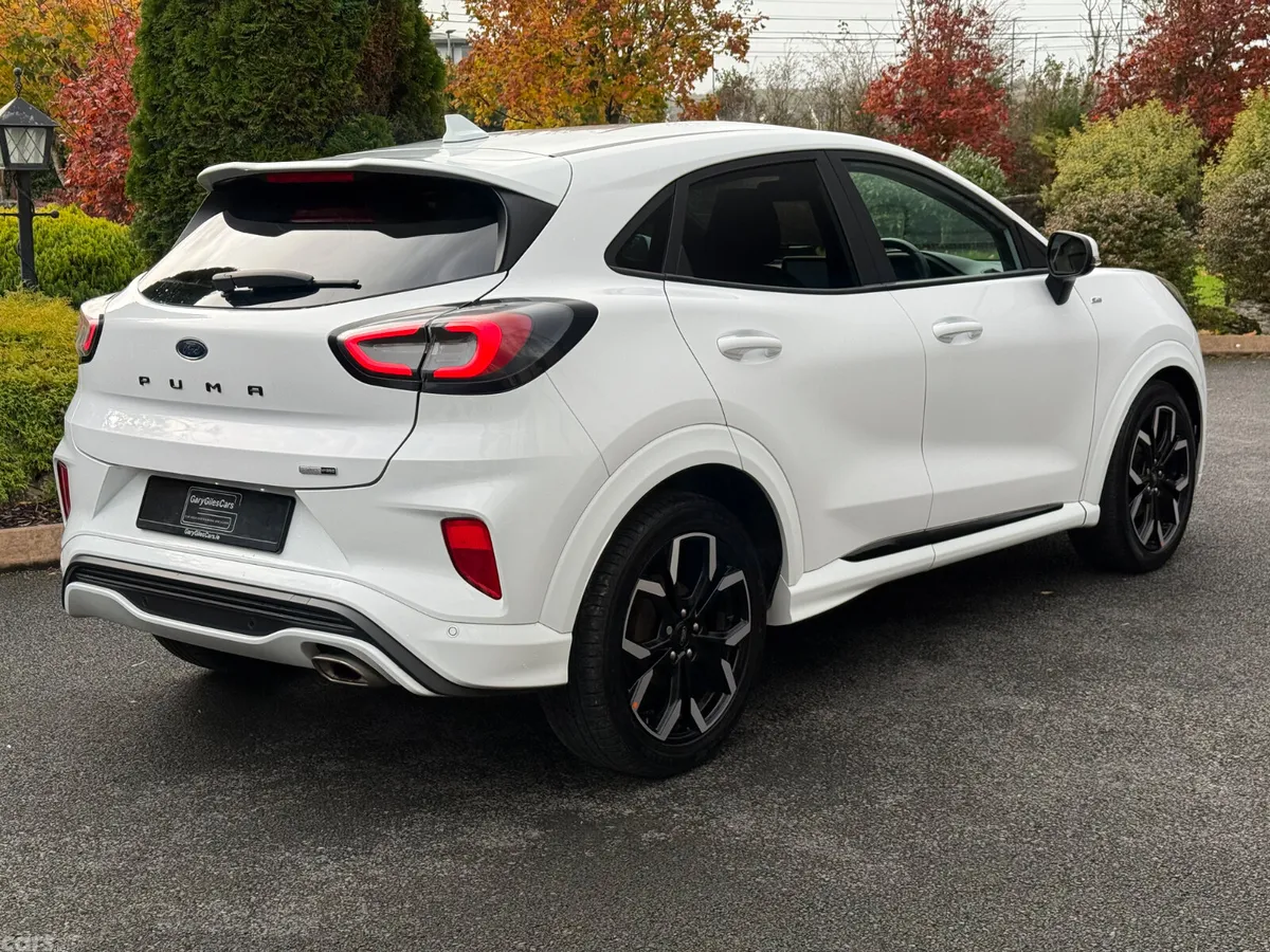 Ford Puma MPV, Petrol, 2023, White