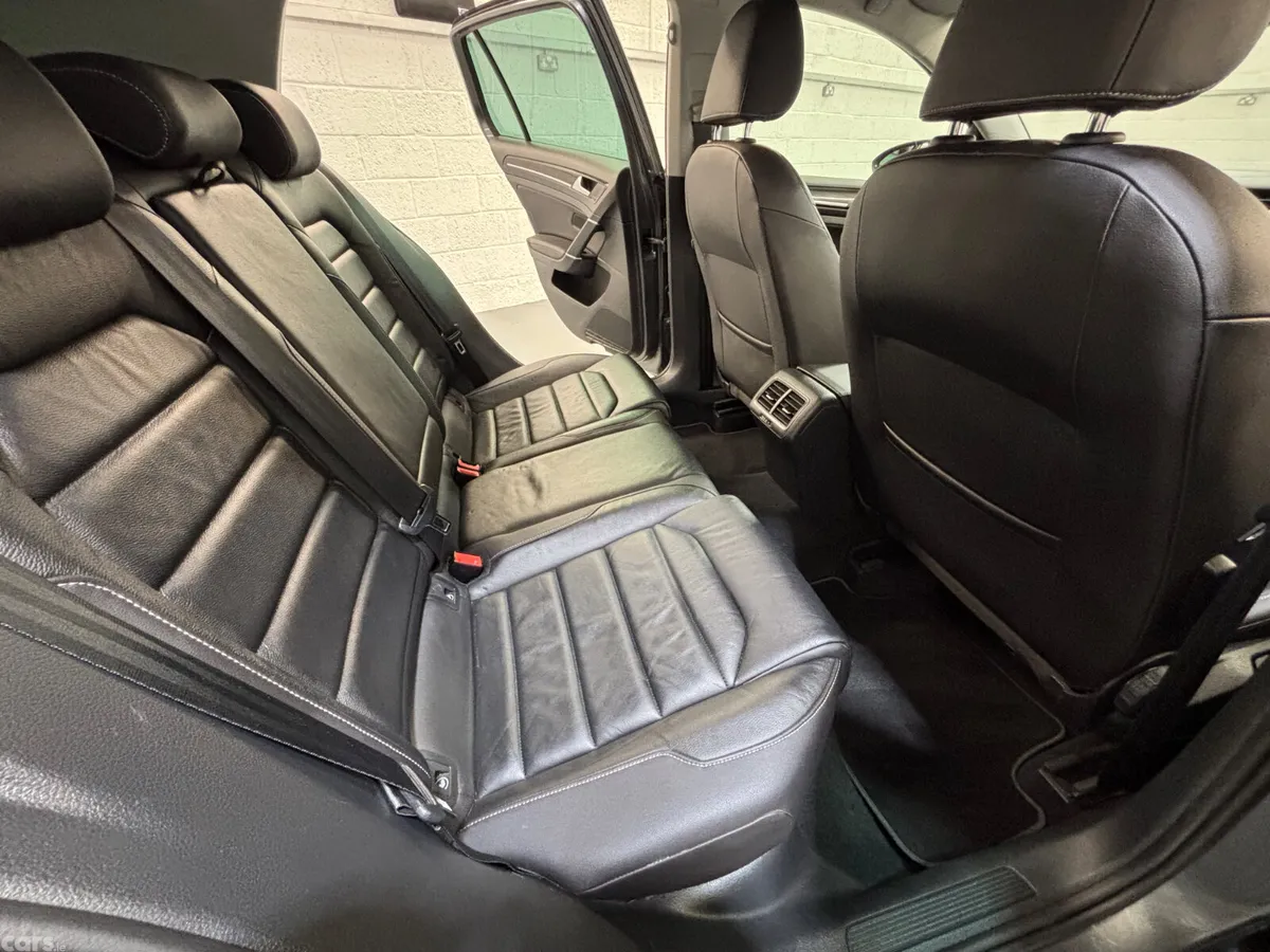 Volkswagen Golf Hatchback, Diesel, 2020, Grey