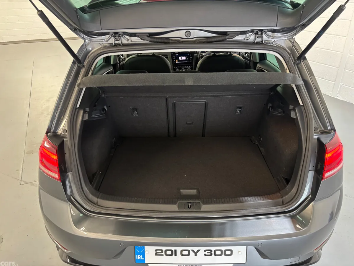 Volkswagen Golf Hatchback, Diesel, 2020, Grey