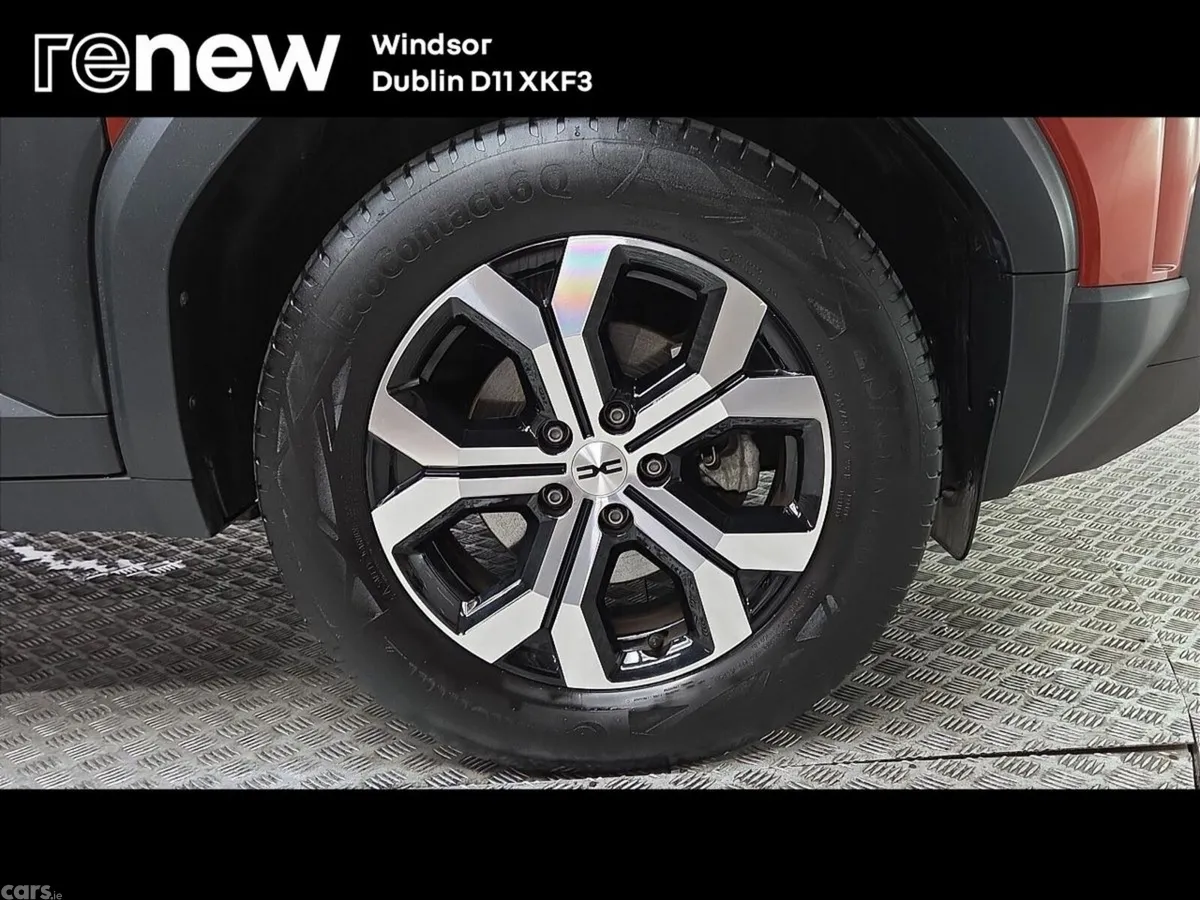 Dacia Duster SUV, Petrol Hybrid, 2025, Brown