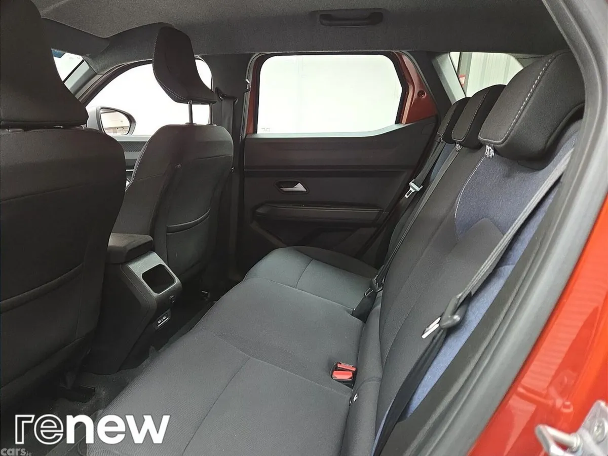 Dacia Duster SUV, Petrol Hybrid, 2025, Brown