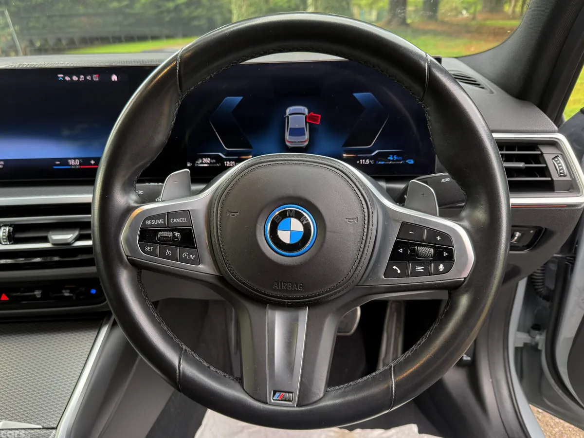 BMW 3-Series Saloon, Petrol Plug-in Hybrid, 2023, Grey