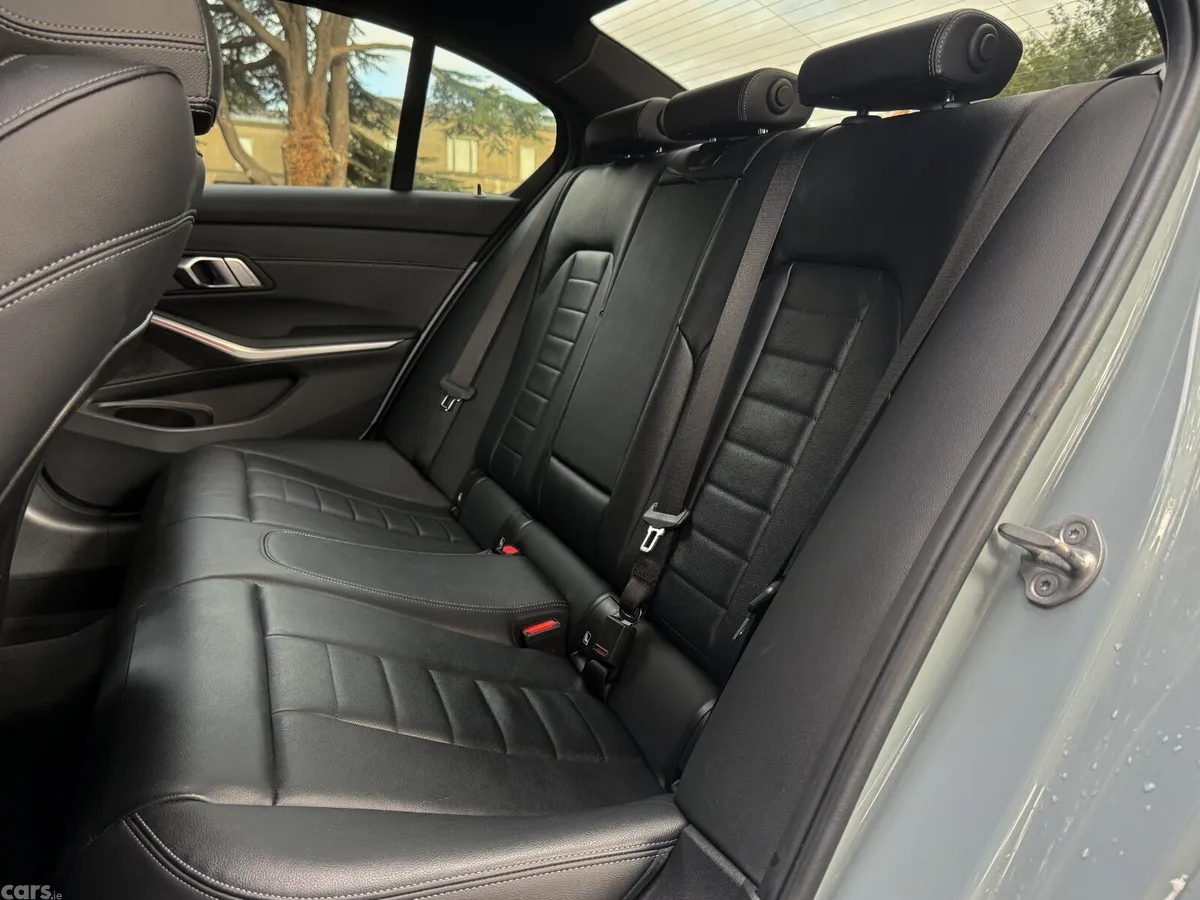 BMW 3-Series Saloon, Petrol Plug-in Hybrid, 2023, Grey