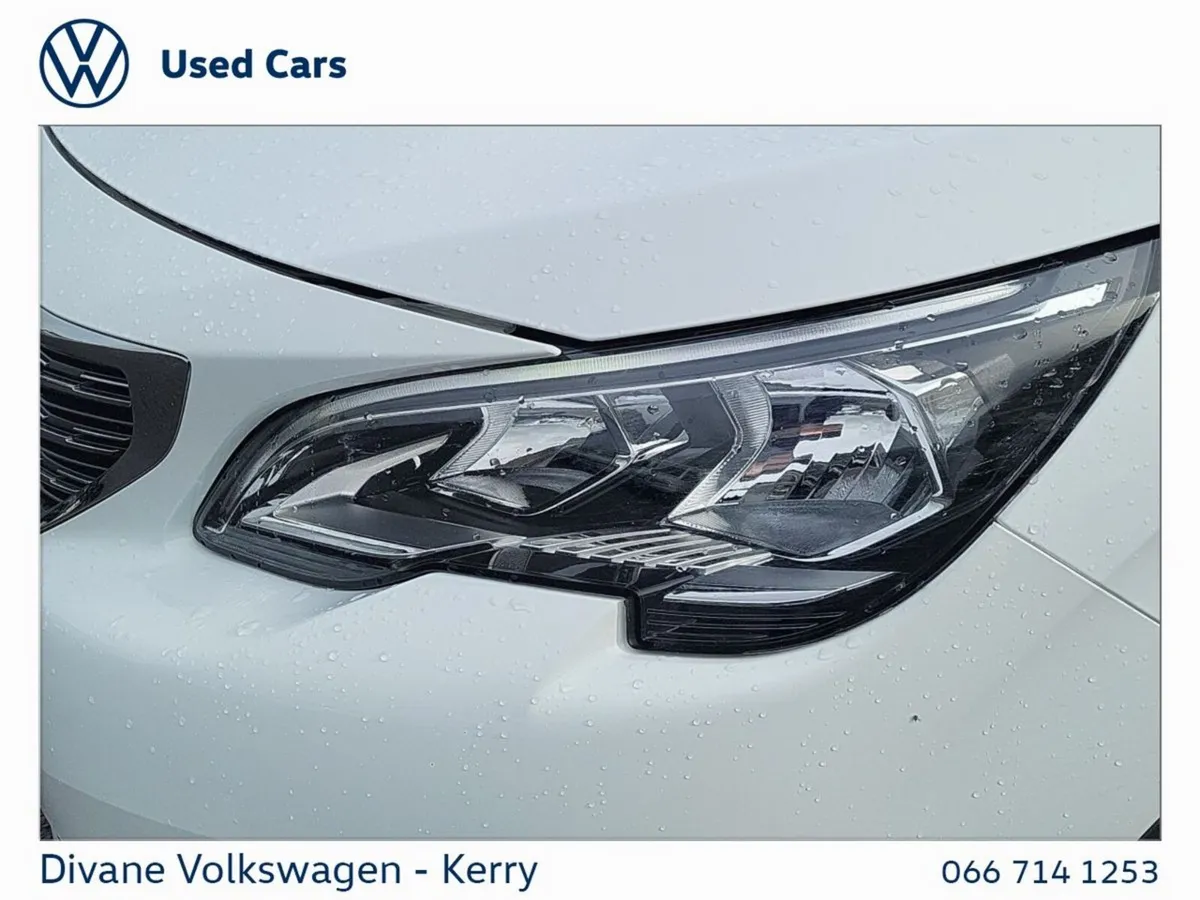 Peugeot 5008 MPV, Diesel, 2018, White