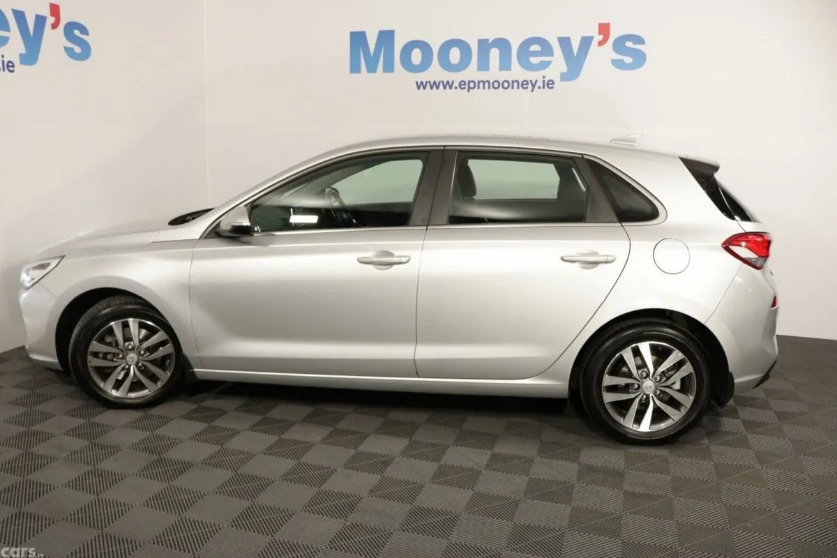 Hyundai i30 Hatchback, Petrol, 2019, Grey