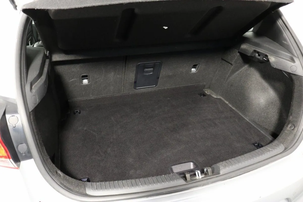 Hyundai i30 Hatchback, Petrol, 2019, Grey