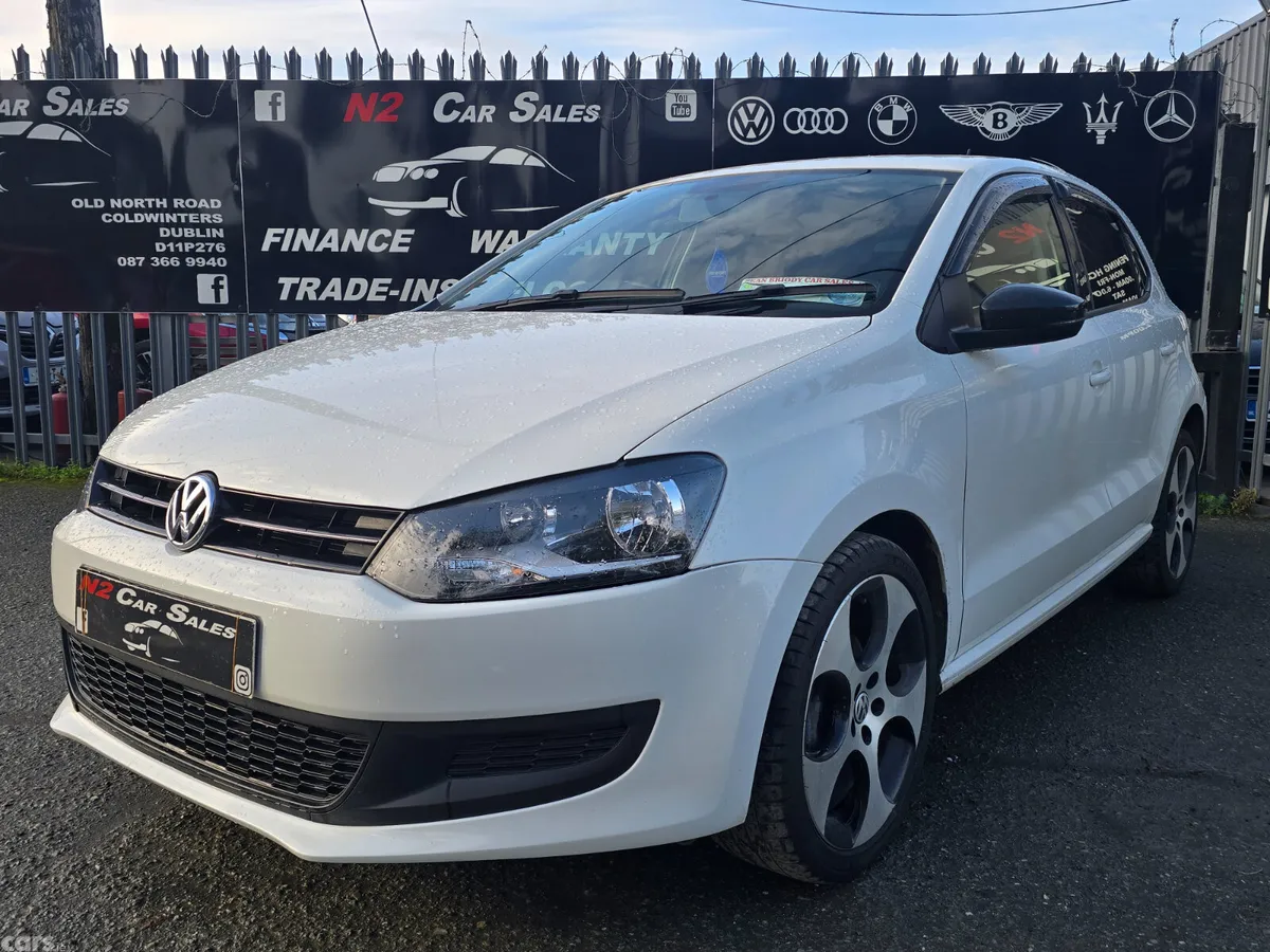 Volkswagen Polo Hatchback, Petrol, 2014, White