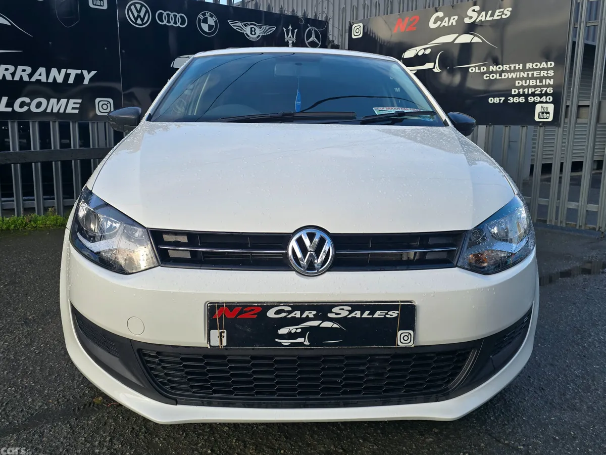 Volkswagen Polo Hatchback, Petrol, 2014, White
