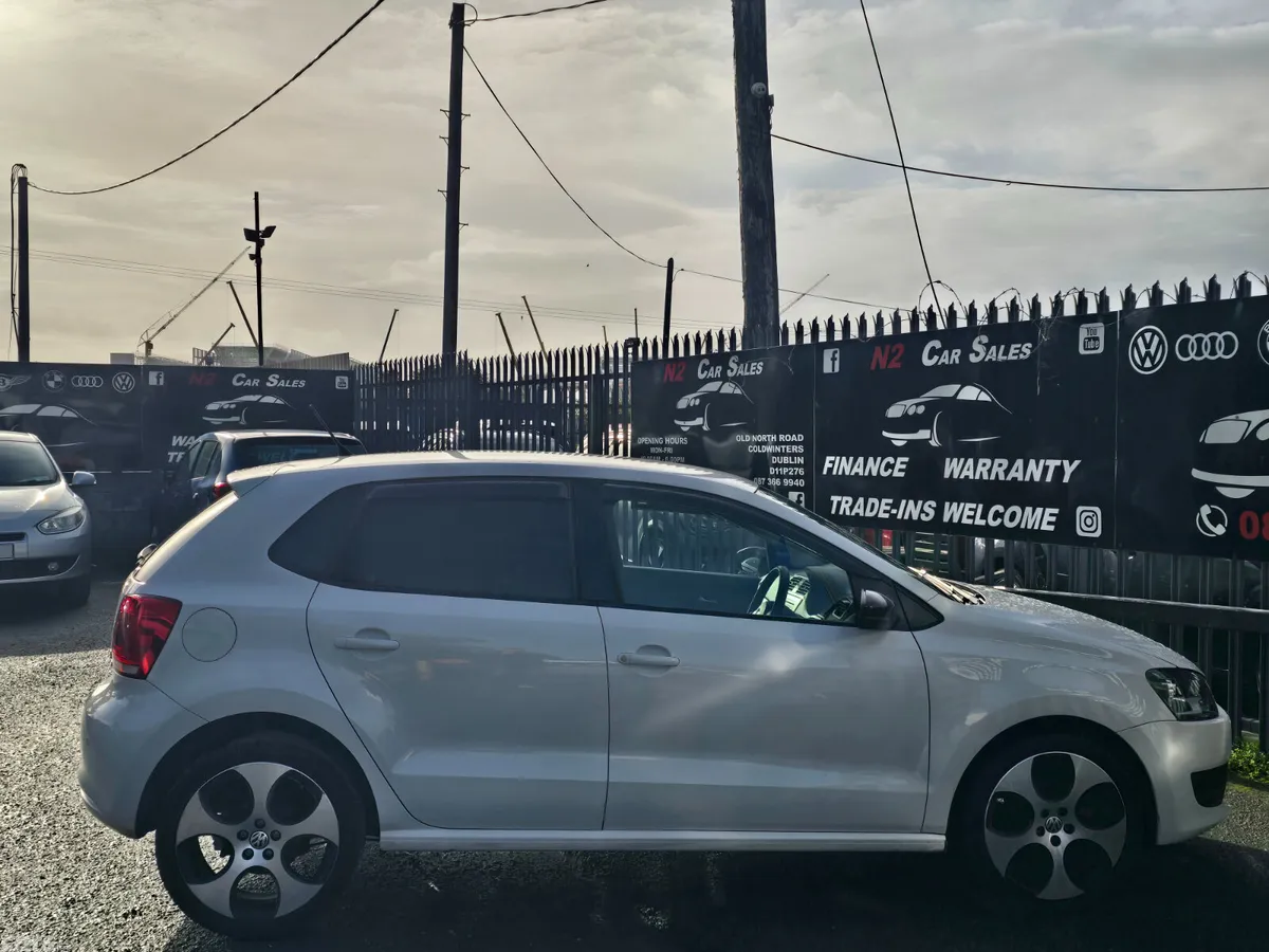 Volkswagen Polo Hatchback, Petrol, 2014, White
