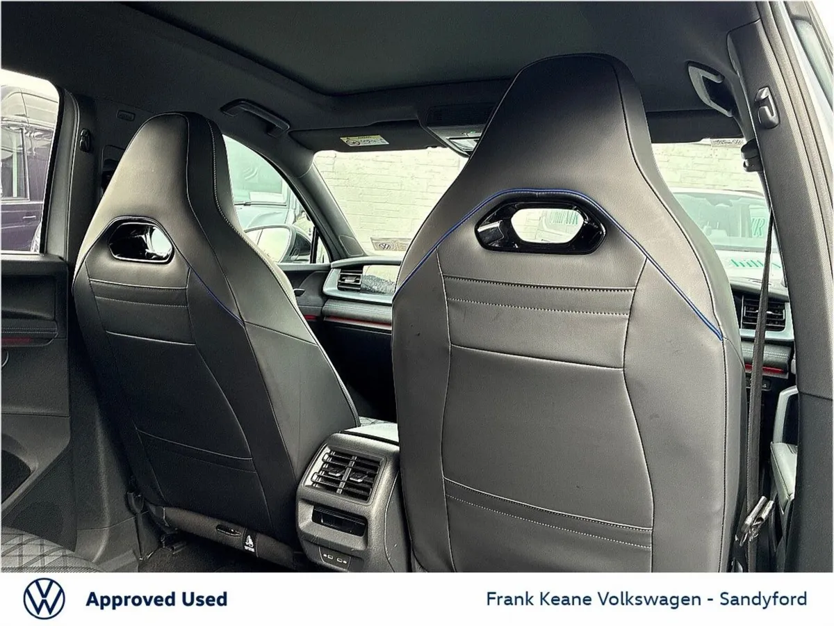 Volkswagen Tayron Estate, Petrol Plug-in Hybrid, 2025, Silver