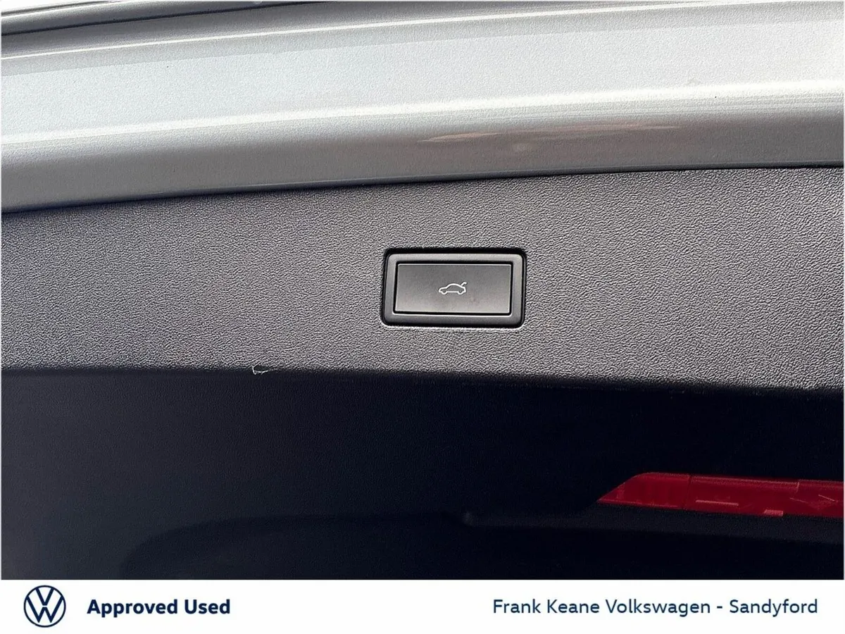 Volkswagen Tayron Estate, Petrol Plug-in Hybrid, 2025, Silver