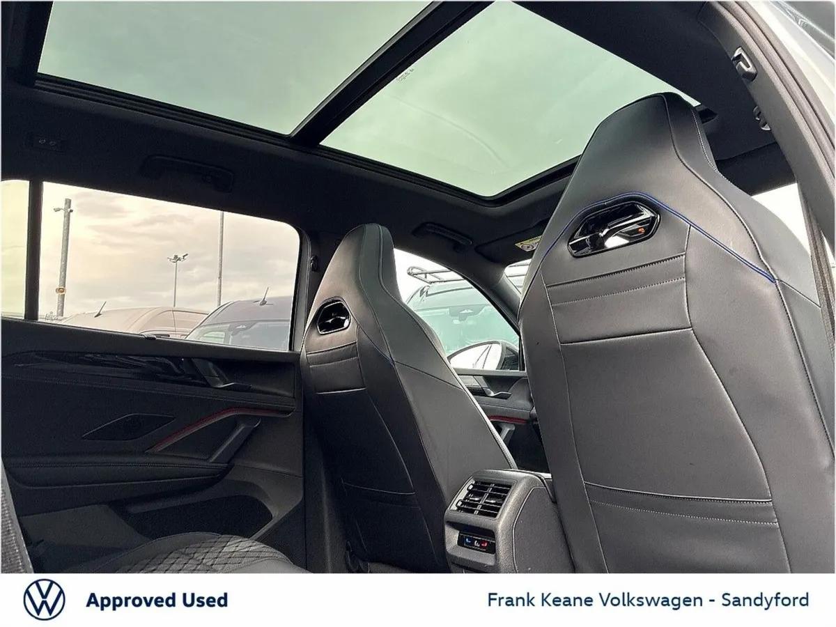 Volkswagen Tayron Estate, Petrol Plug-in Hybrid, 2025, Silver