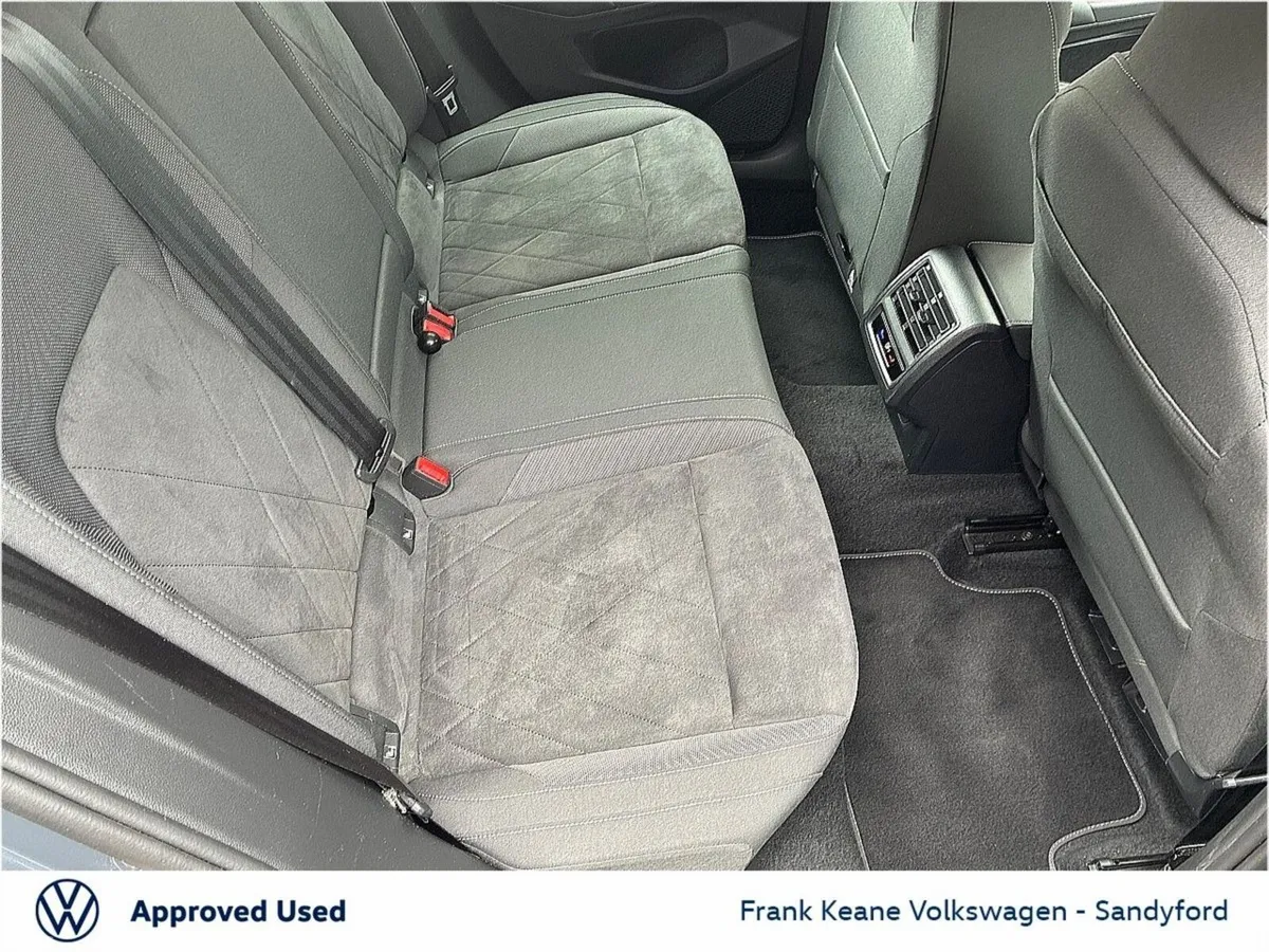 Volkswagen Golf Estate, Petrol, 2024, Grey
