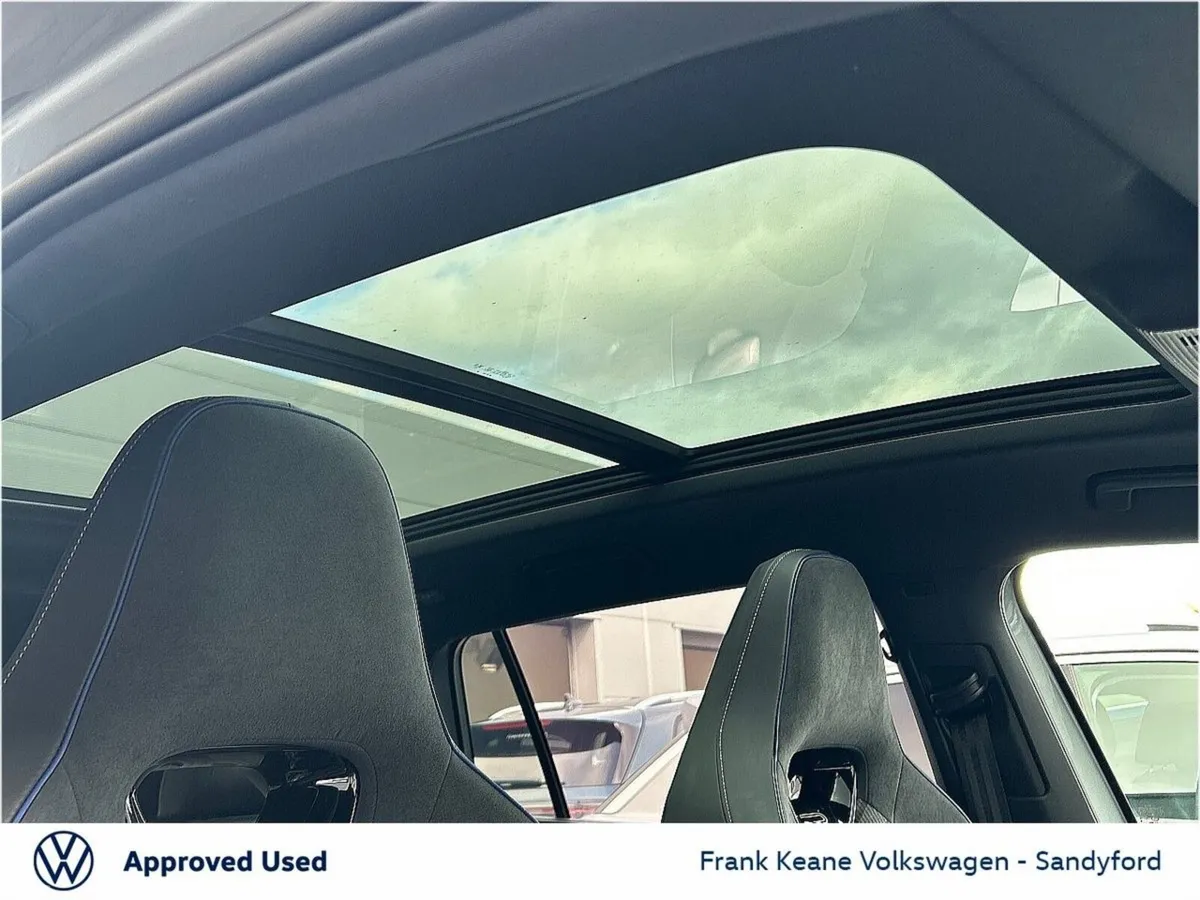 Volkswagen Tayron Estate, Petrol Plug-in Hybrid, 2025, Silver