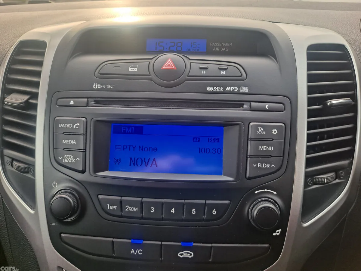 Hyundai ix20 MPV, Petrol, 2018, Red