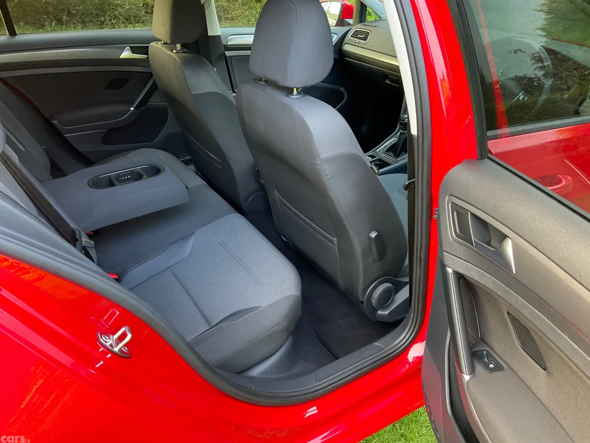 Volkswagen Golf Hatchback, Diesel, 2017, Red