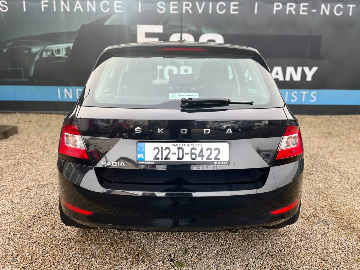 Skoda Fabia Hatchback, Petrol, 2021, Black