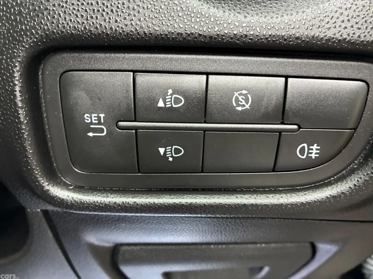 Alfa Romeo Mito Hatchback, Petrol, 2015, Black