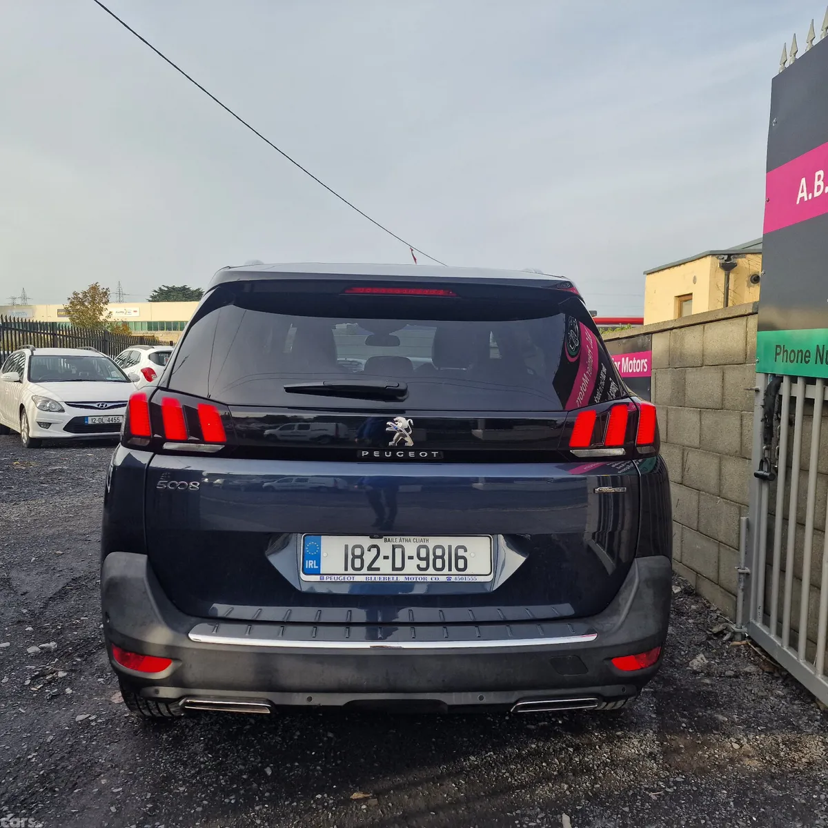 Peugeot 5008 MPV, Petrol, 2018, Blue
