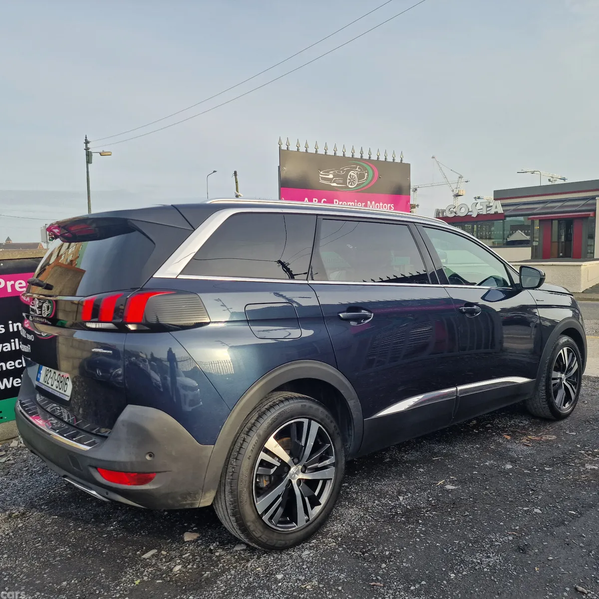 Peugeot 5008 MPV, Petrol, 2018, Blue