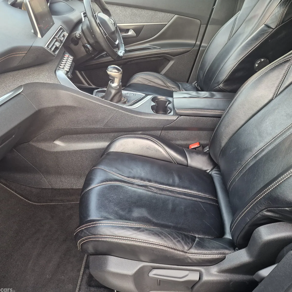 Peugeot 5008 MPV, Petrol, 2018, Blue