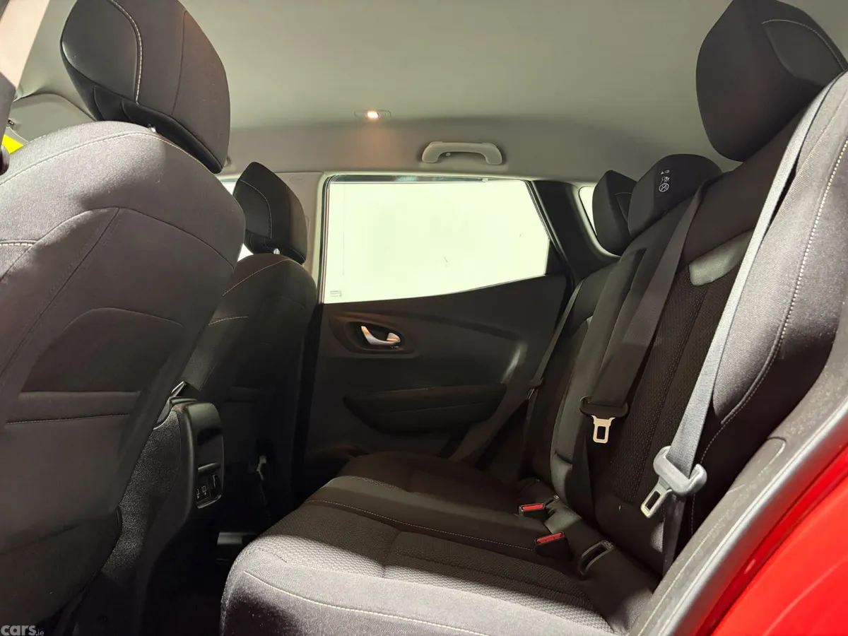 Renault Kadjar SUV, Petrol, 2022, Red
