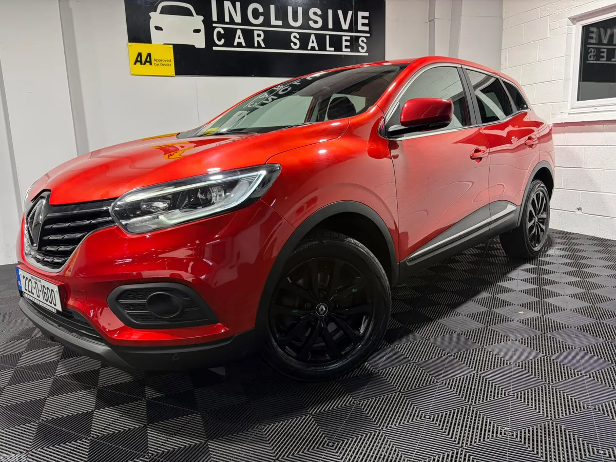 Renault Kadjar SUV, Petrol, 2022, Red